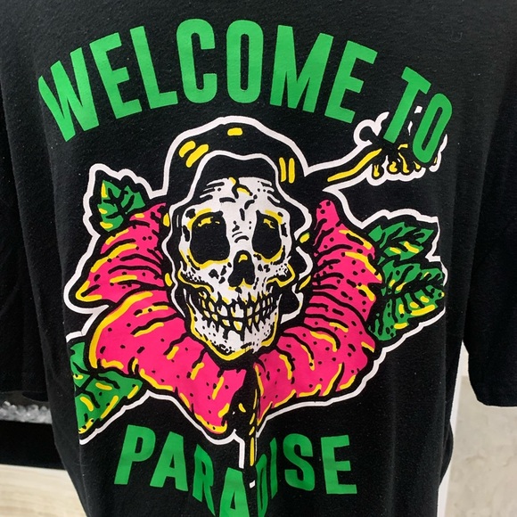 Men’s XL Welcome‎ To Paradise Classic Black Tee. (397) - Picture 2 of 5